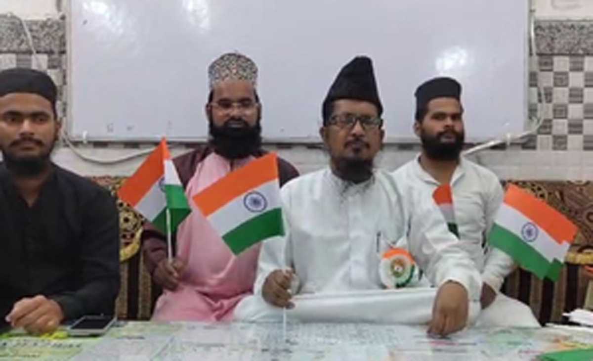 बरेली में उलमा का आह्वान : स्वतंत्रता दिवस पर हर मुसलमान अपने घर, दुकान व मदरसे पर फहराए तिरंगा